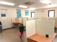 広くてきれいな教室