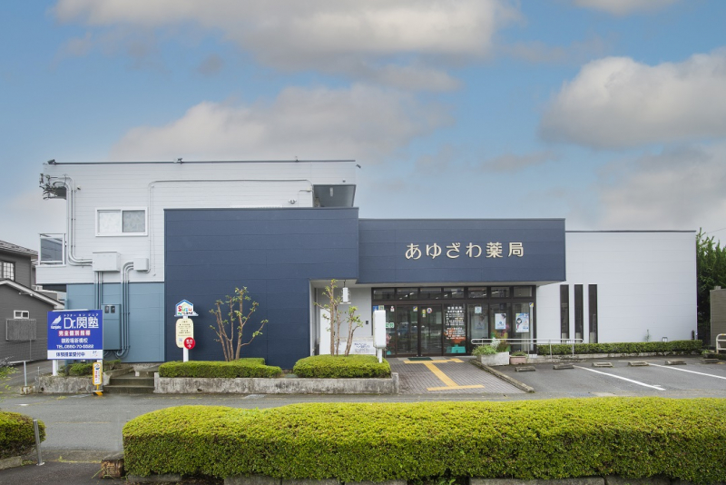 教室と駐車場