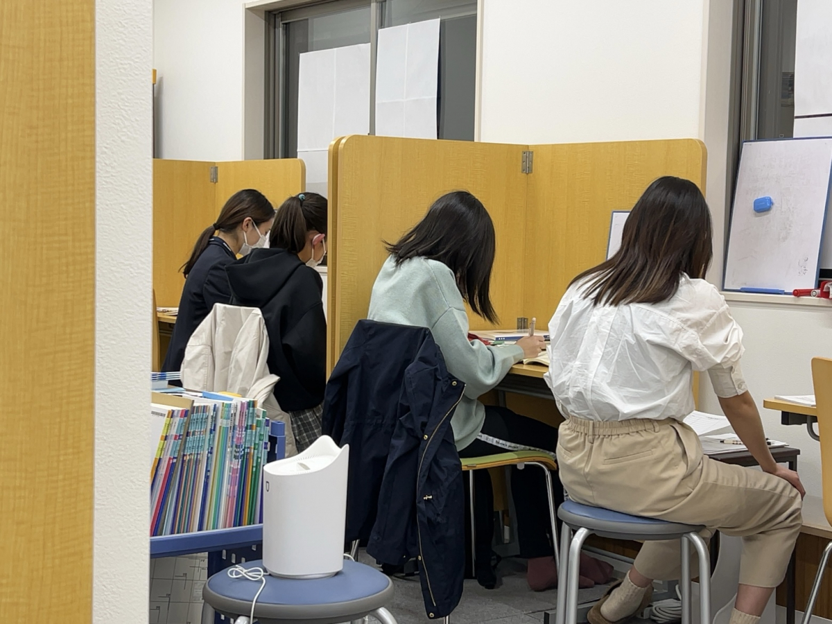 舟木公園前校 校舎内1